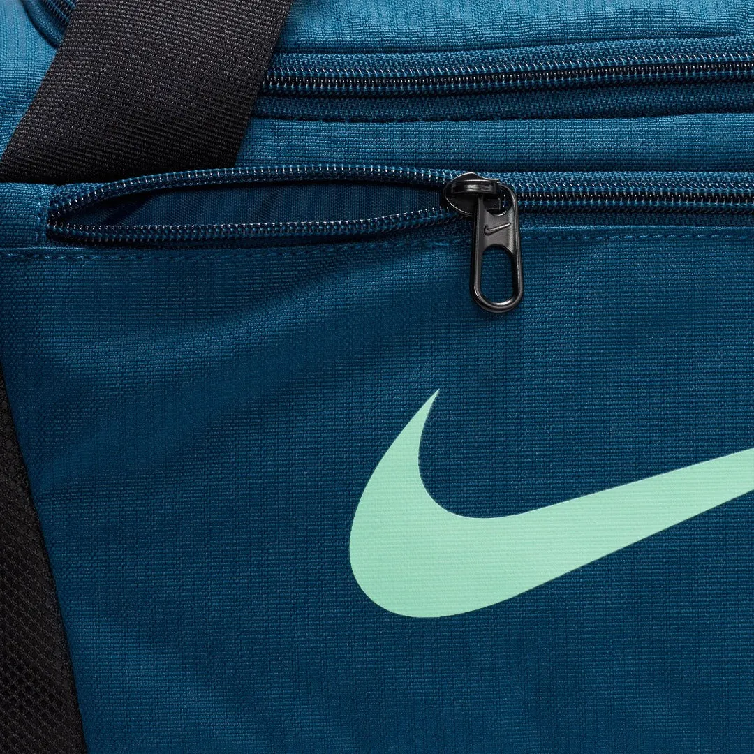 Nike 25 liter Brasilia gym bag DM3977-460 blue black green