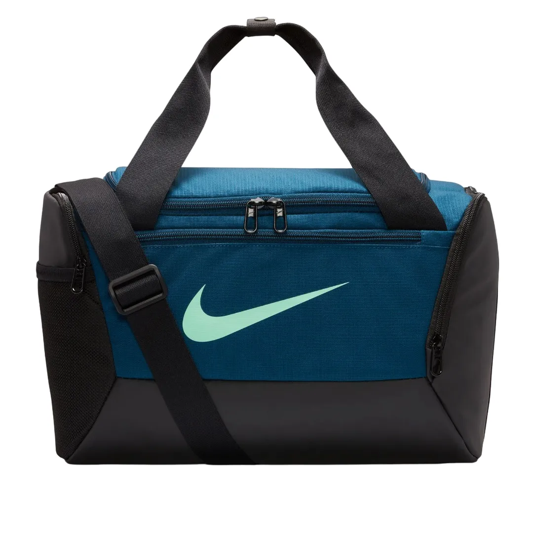 Nike 25 liter Brasilia gym bag DM3977-460 blue black green