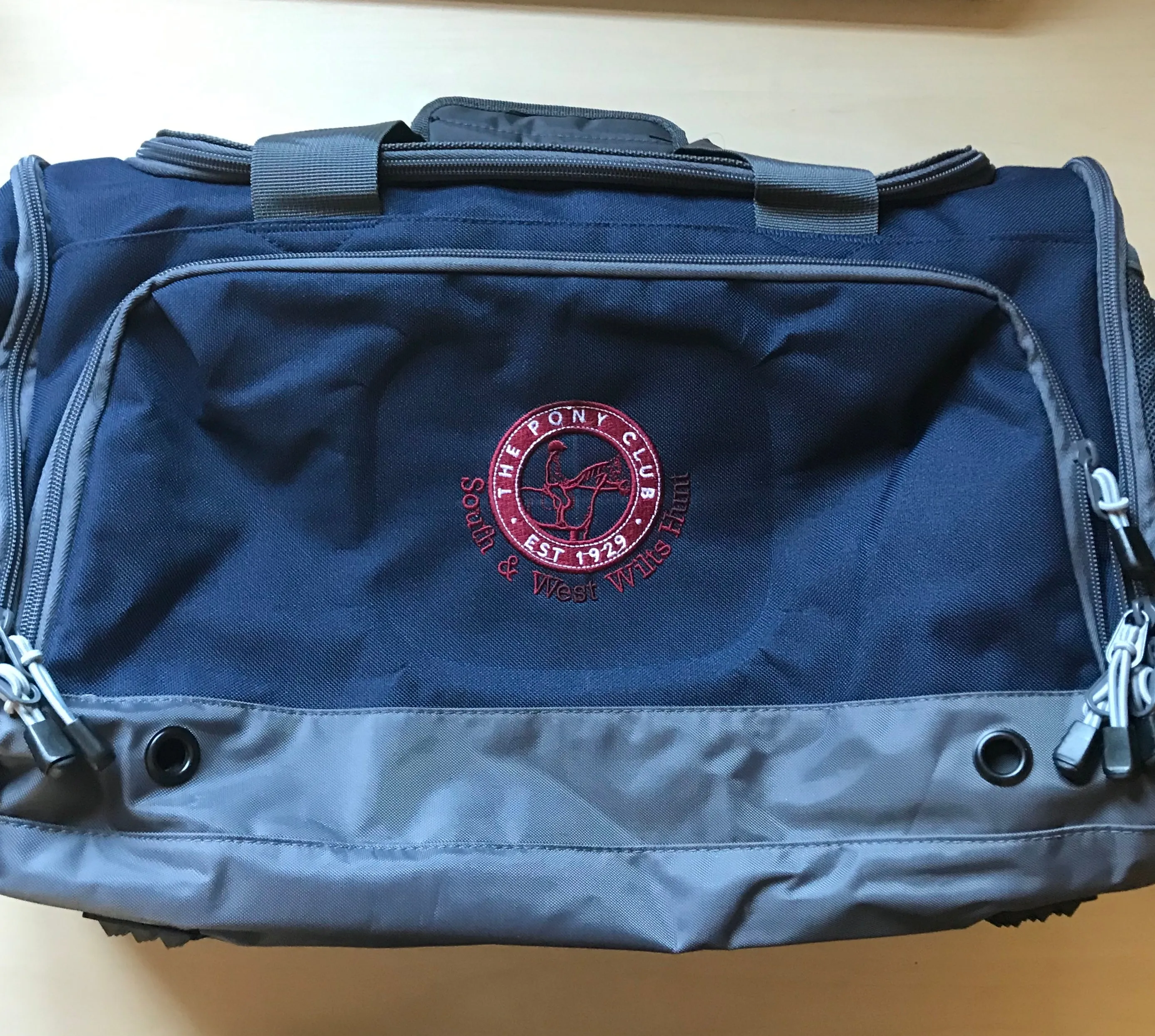 South and West Wilts Hunt Pony Club Kit Bag